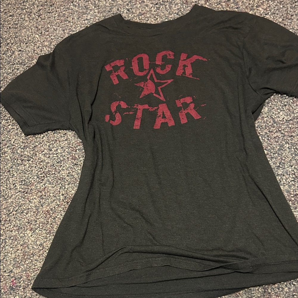 District Black T-Shirt size L